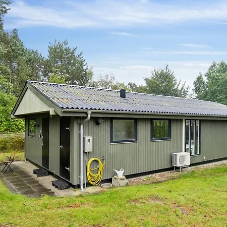 Holiday home Lavrans - 1km From The Sea By Interhome *